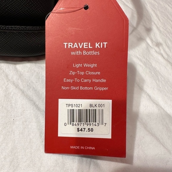 🎉Perry Ellis Toiletries Travel Bag 2 Compartments Has TSA Approved Bottles NWT - Picture 4 of 7